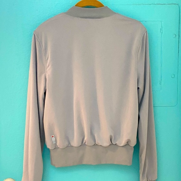 Zella Street to Studio 2 in 1 Reversible Floral or Gray Bomber Jacket - Small - Picture 7 of 7